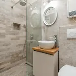 Oasis With Sea View شقة زادار