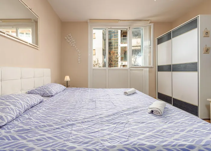 Oasis With Sea View Zadar