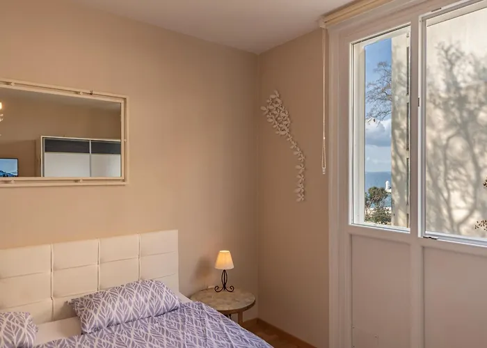 Apartment Oasis With Sea View