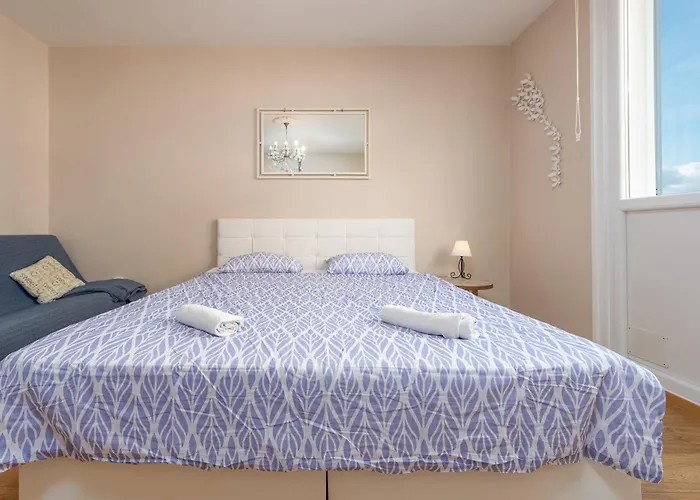 Oasis With Sea View Apartment *