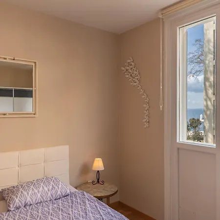 Apartment Oasis With Sea View