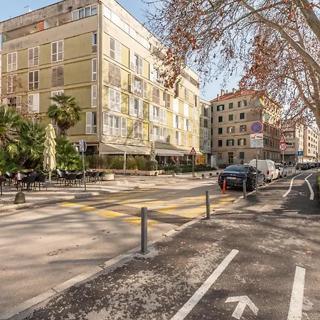 דירה Oasis With Sea View *